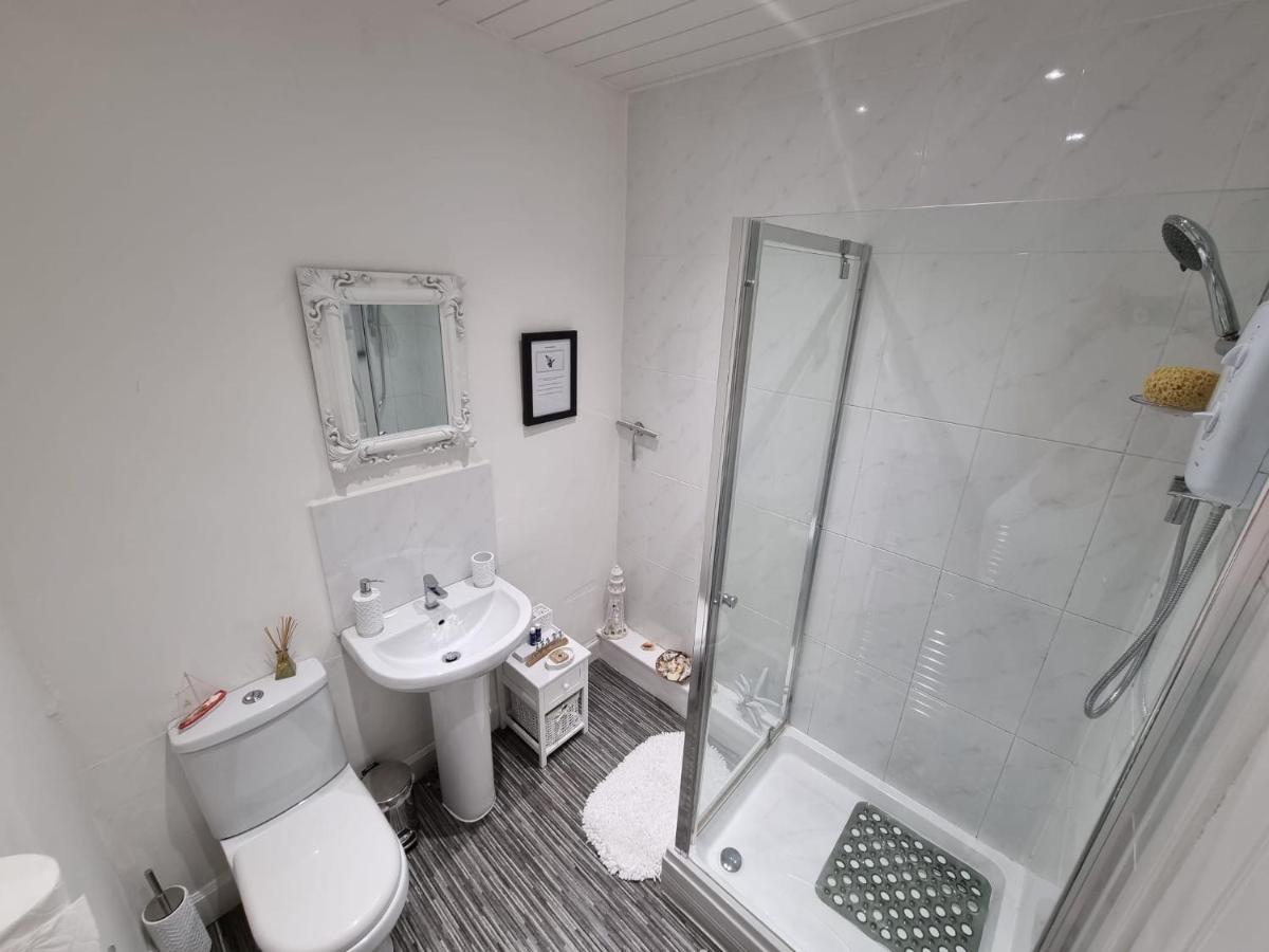 Rose Apartment 2-Bed Town Centre Apartment In Ayr Luaran gambar